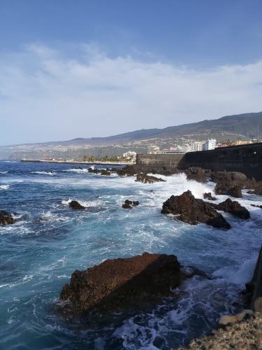 Puerto_de_la_Cruz_Küste